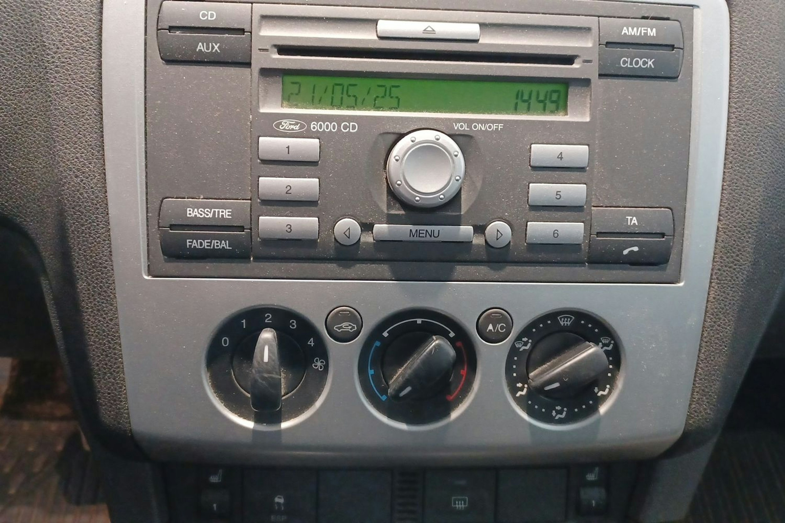 Sininen Ford FOCUS 2007 kuva 15.