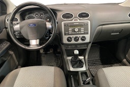 harmaa Ford Focus 2007 kuva 9.