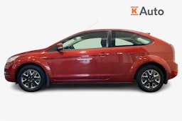Punainen Ford FOCUS 2008 kuva 6.