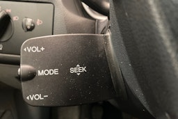 Punainen Ford FOCUS 2008 kuva 18.
