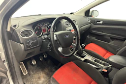 harmaa Ford Focus 2009 kuva 6.