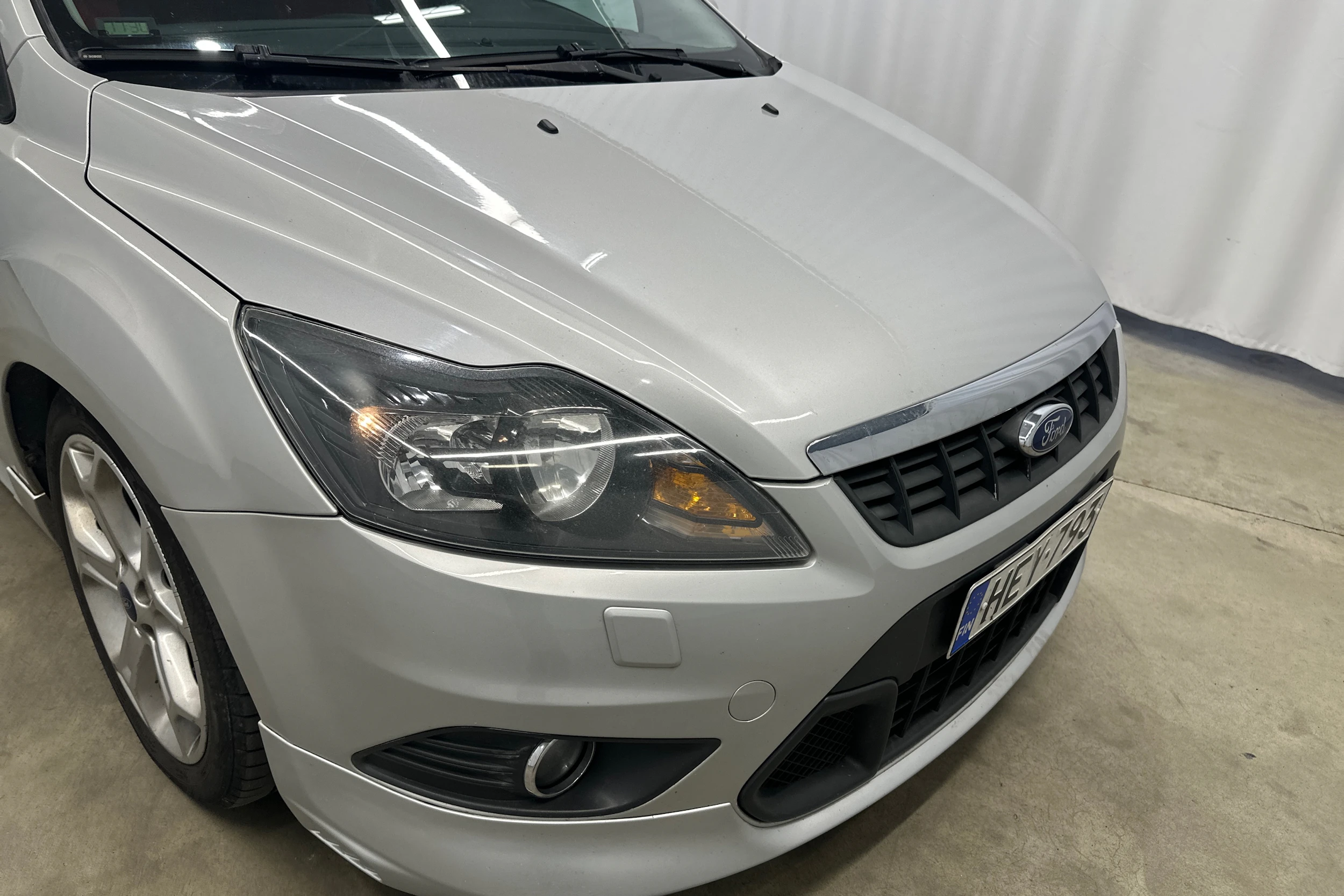 harmaa Ford Focus 2009 kuva 15.
