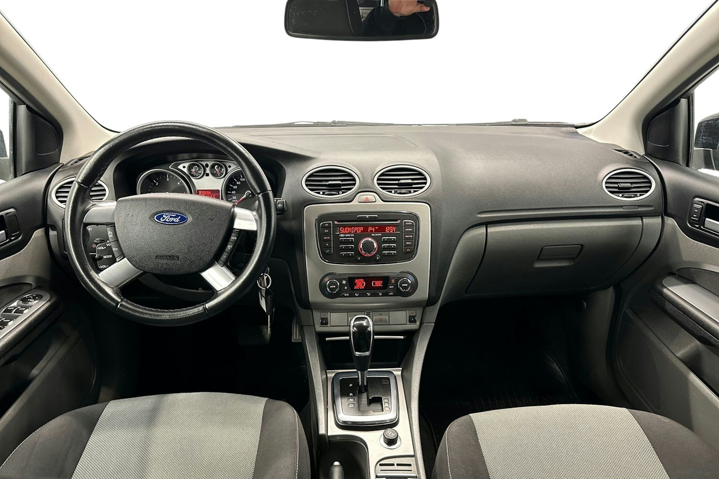 musta Ford Focus 2010 kuva 9.