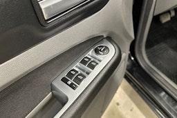 musta Ford Focus 2010 kuva 16.