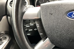 musta Ford Focus 2010 kuva 18.