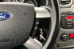 musta Ford Focus 2010 kuva 19.