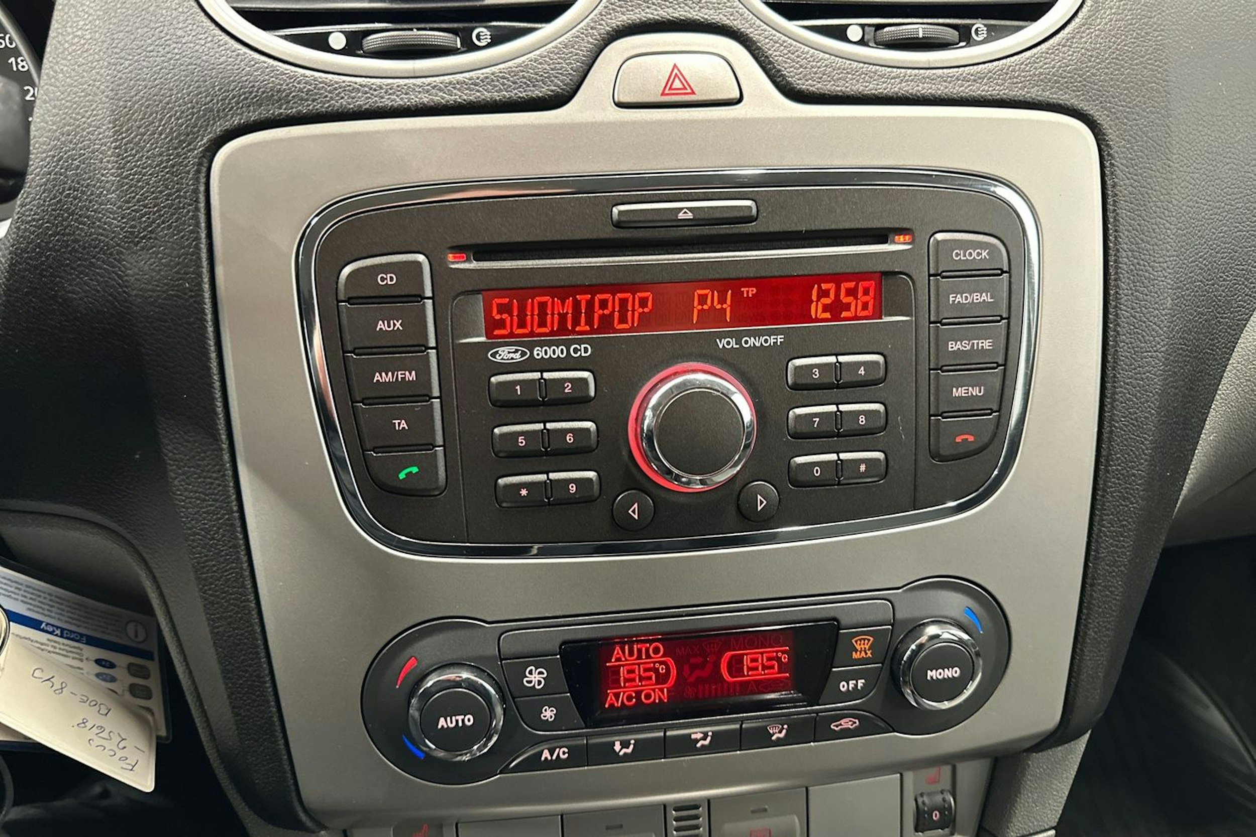musta Ford Focus 2010 kuva 20.