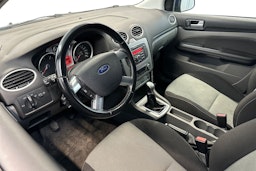 sininen Ford Focus 2010 kuva 3.