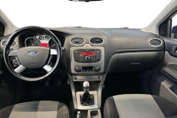 sininen Ford Focus 2010 kuva 9.