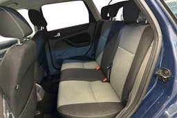 sininen Ford Focus 2010 kuva 10.
