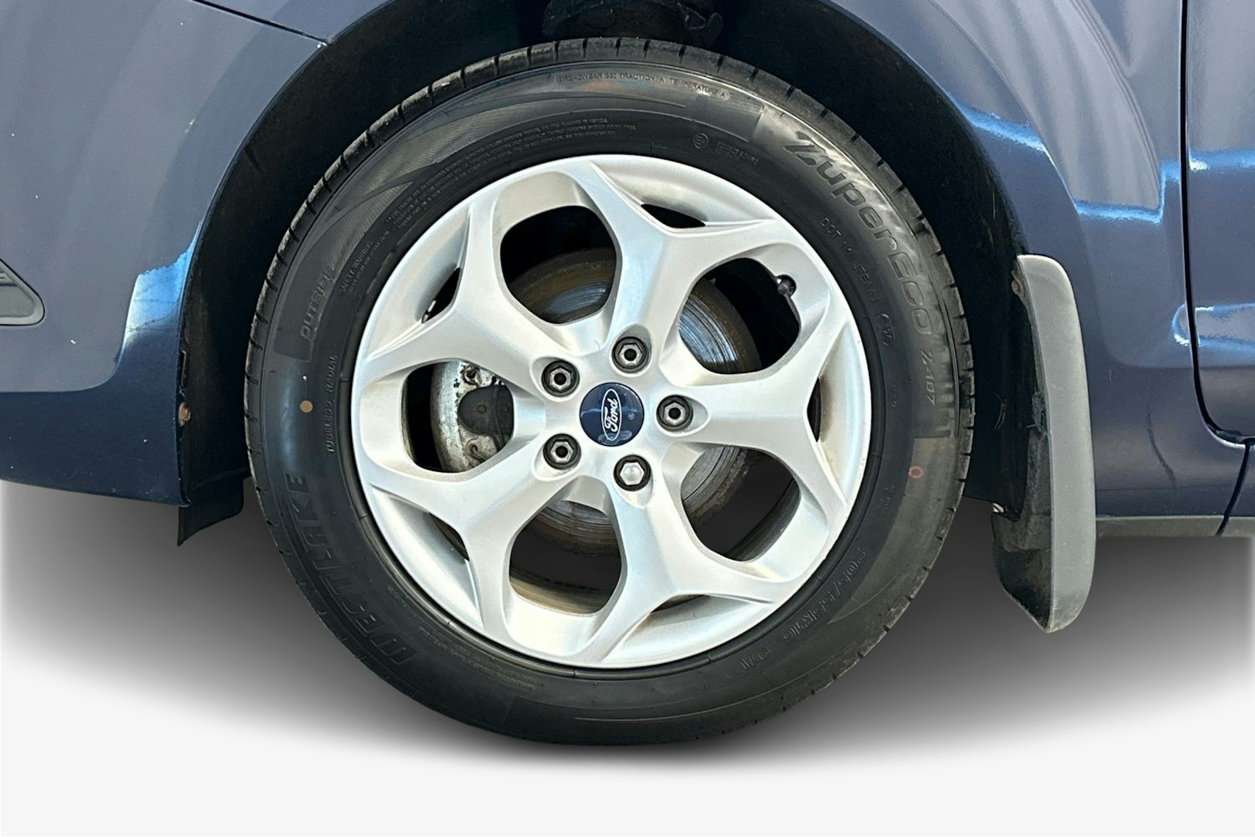 sininen Ford Focus 2010 kuva 11.