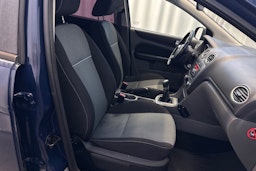 sininen Ford Focus 2010 kuva 15.