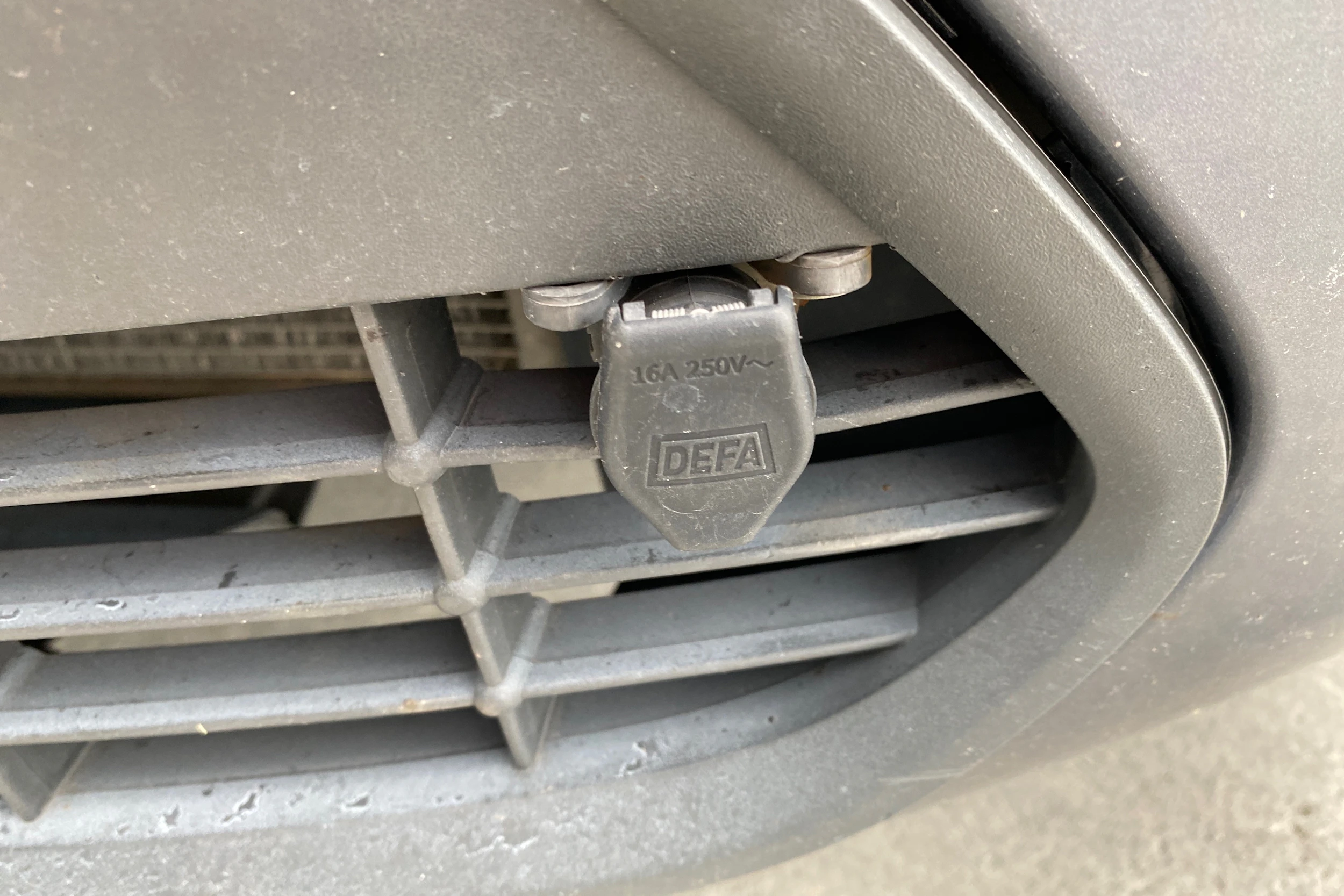 Harmaa Ford FOCUS 2010 kuva 11.