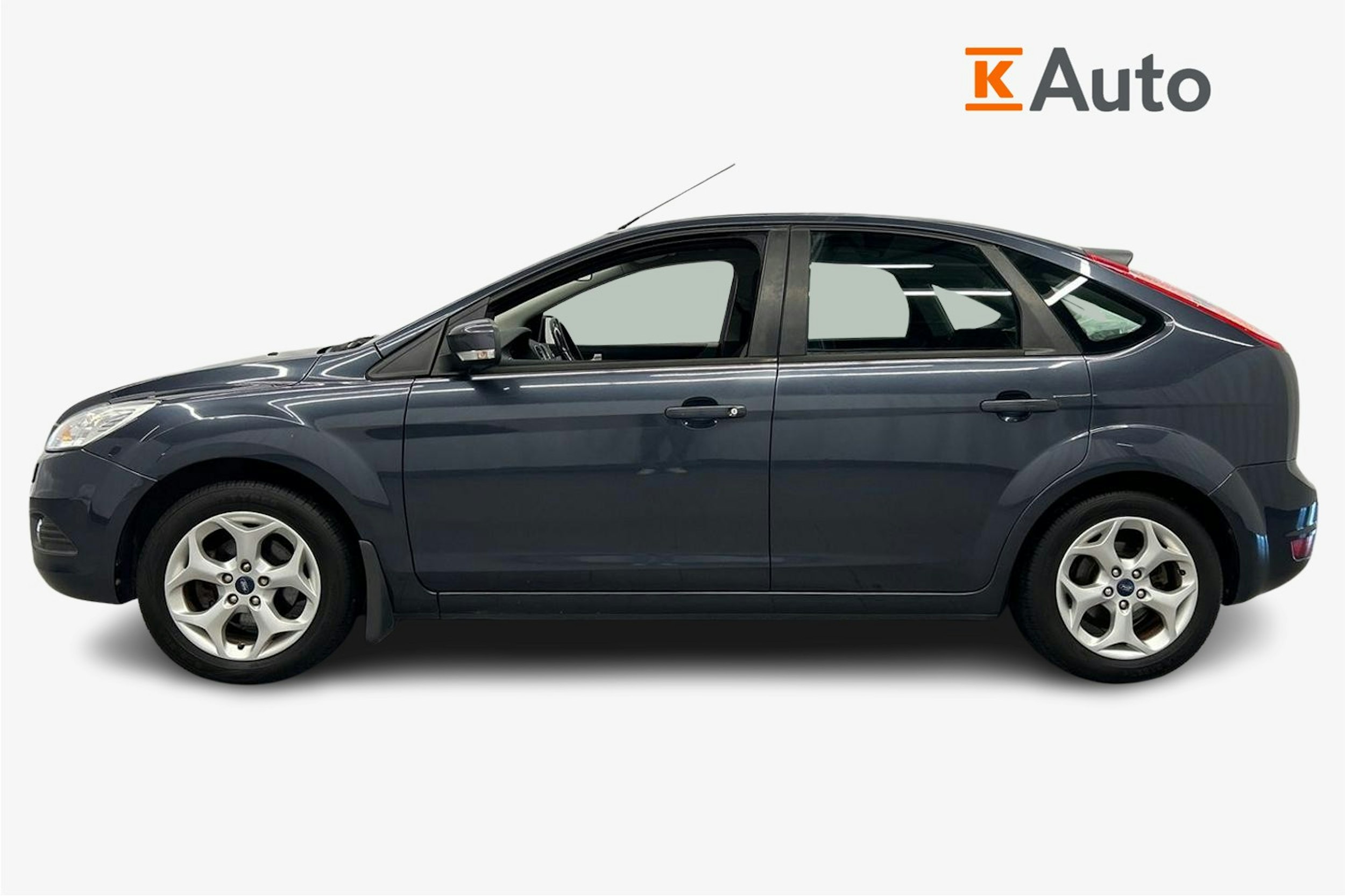 harmaa Ford Focus 2010 kuva 6.