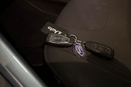 Ruskea (beige) Ford FOCUS 2011 kuva 20.