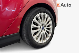 punainen Ford Focus 2011 kuva 9.