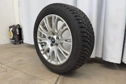 sininen Ford Focus 2011 kuva 15.