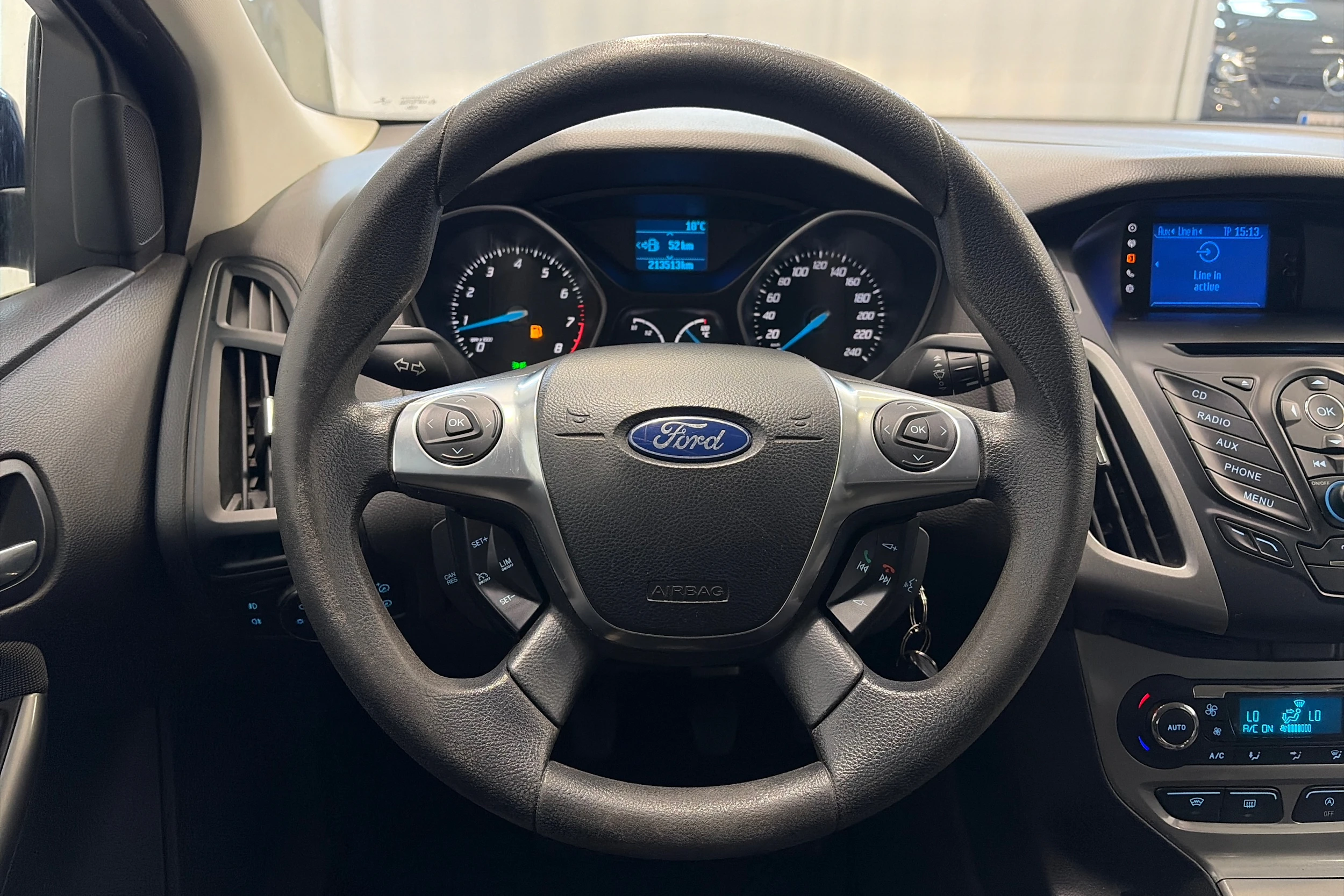sininen Ford Focus 2011 kuva 22.