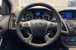 sininen Ford Focus 2011 kuva 22.