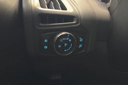 sininen Ford Focus 2011 kuva 28.