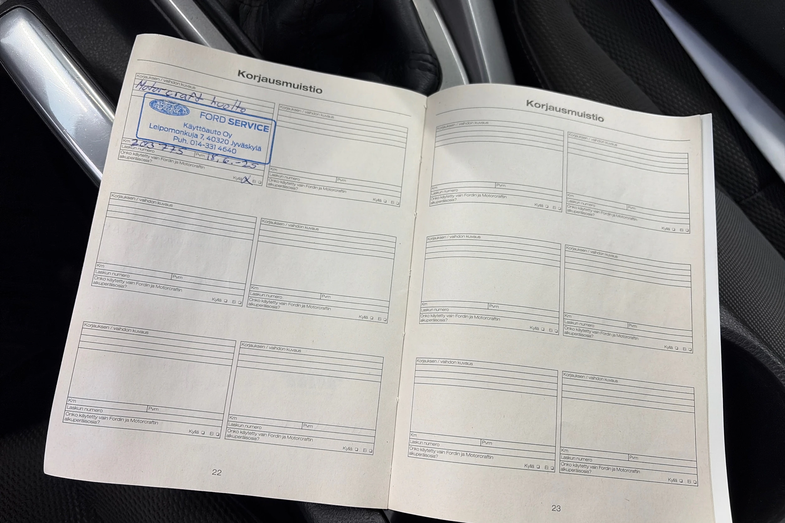 sininen Ford Focus 2011 kuva 36.