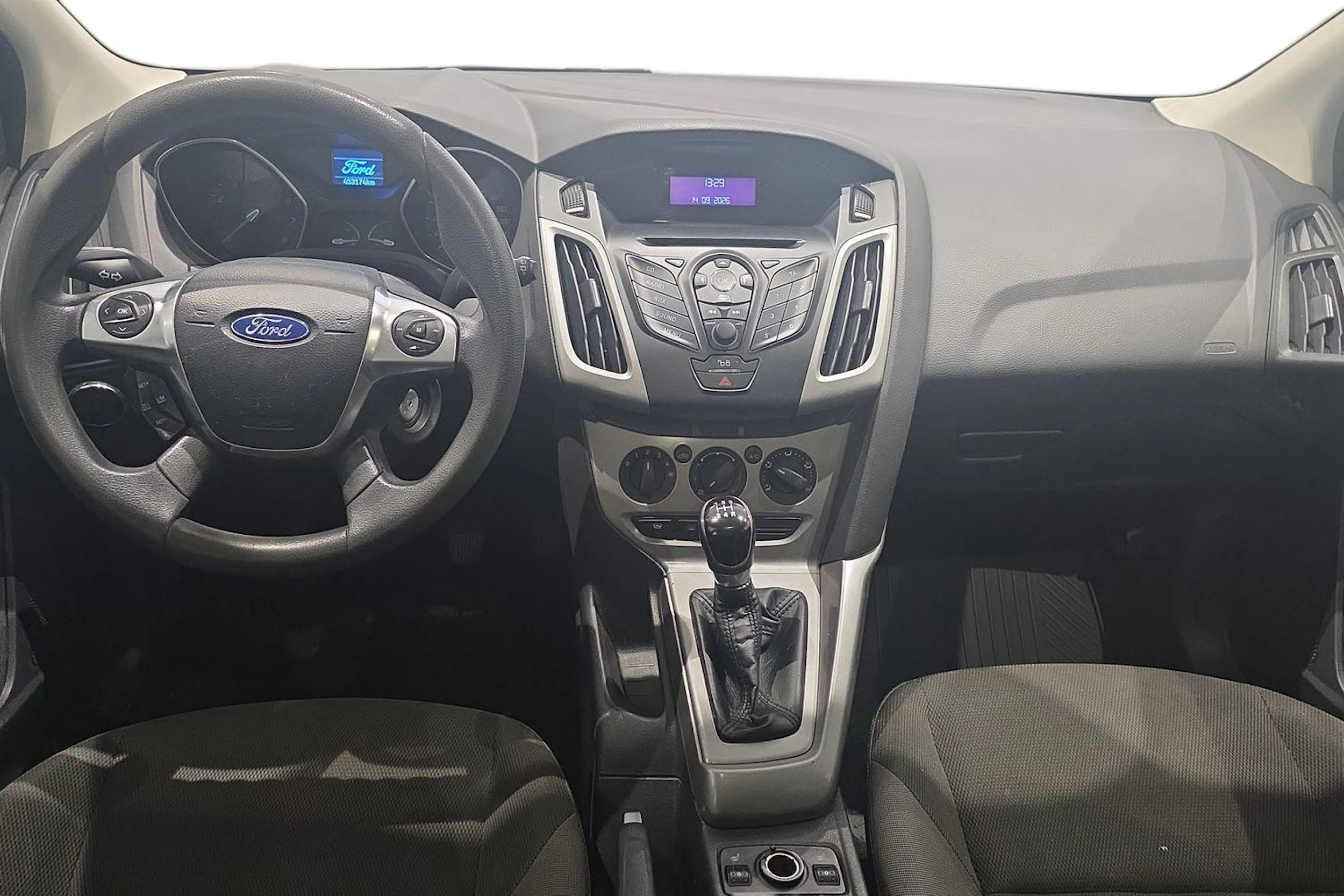 harmaa Ford Focus 2011 kuva 7.