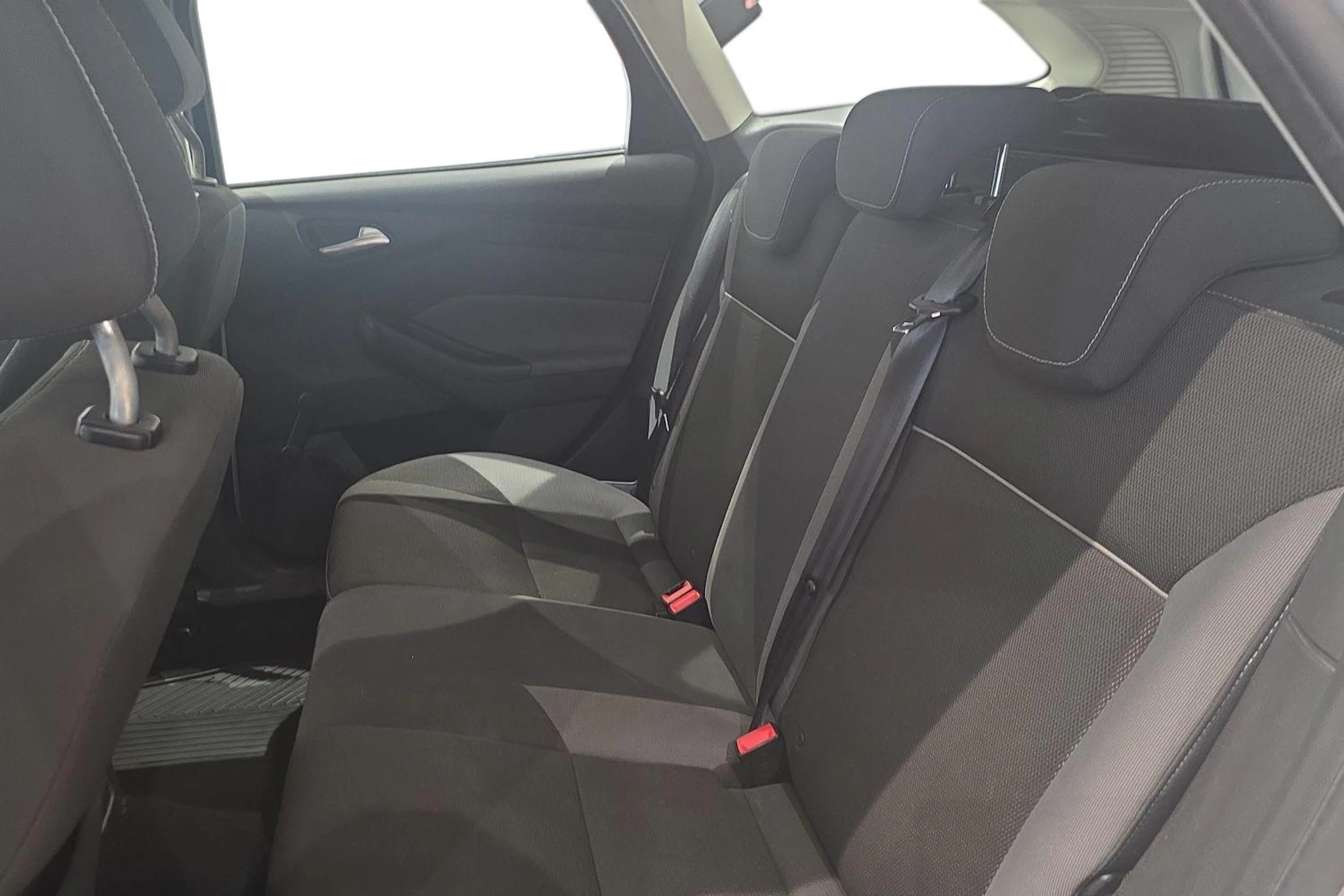 harmaa Ford Focus 2011 kuva 8.