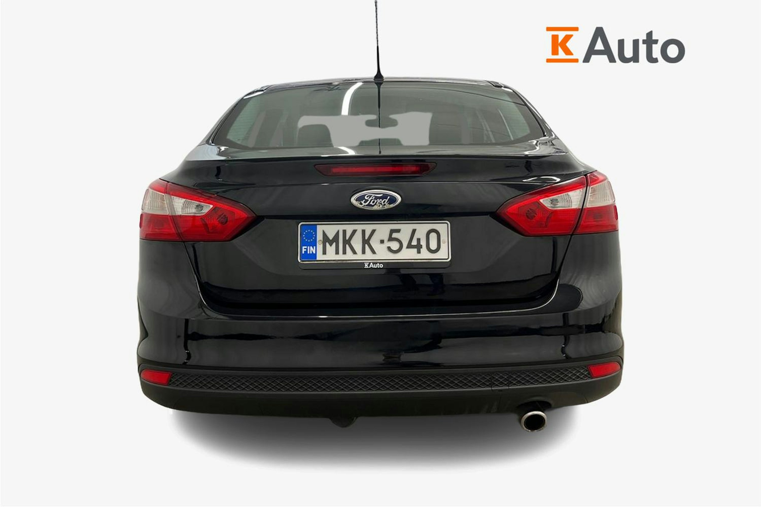 Musta Ford FOCUS 2011 kuva 3.