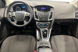 Musta Ford FOCUS 2011 kuva 9.