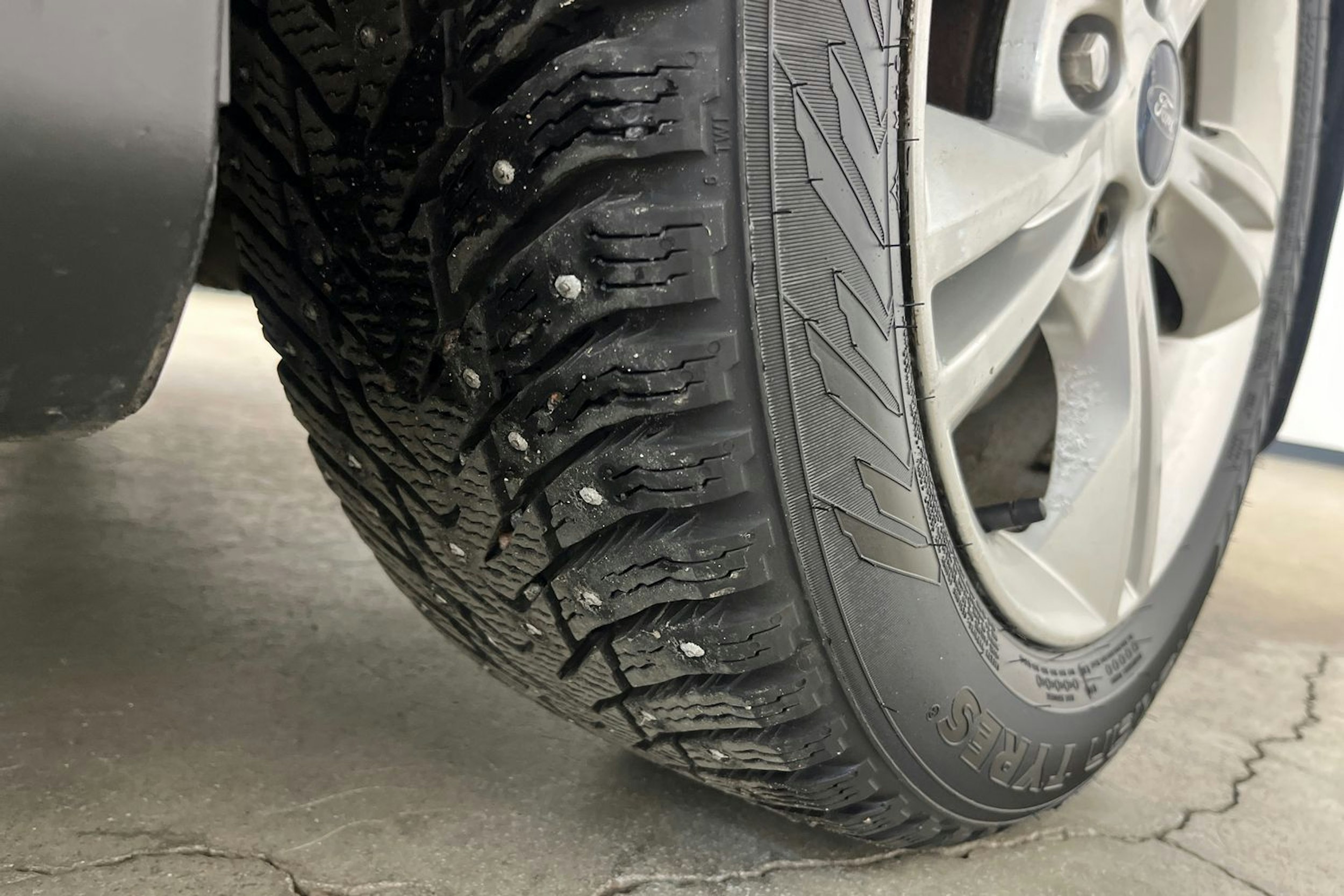 Musta Ford FOCUS 2011 kuva 13.