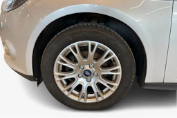 harmaa Ford Focus 2012 kuva 9.