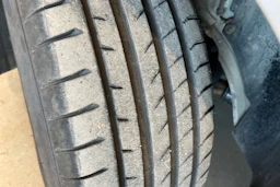 harmaa Ford Focus 2012 kuva 10.