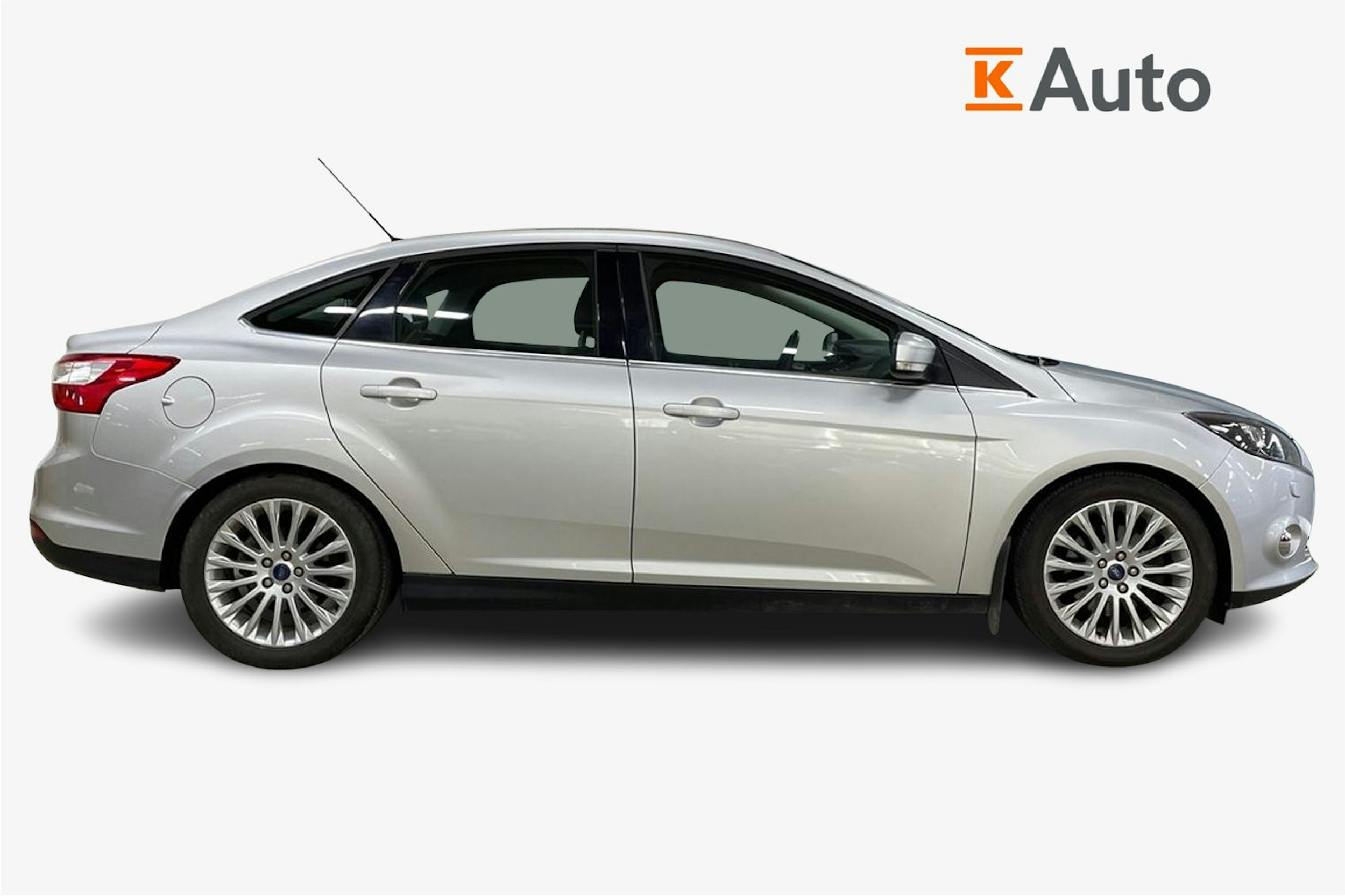 harmaa Ford Focus 2012 kuva 6.