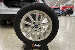 harmaa Ford Focus 2012 kuva 13.