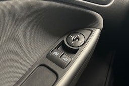 harmaa Ford Focus 2012 kuva 22.