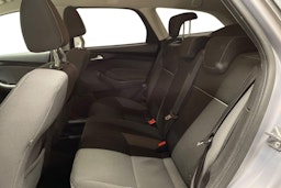 Harmaa Ford FOCUS 2012 kuva 8.