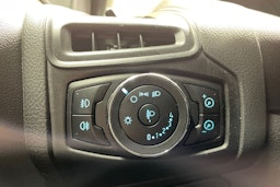 Harmaa Ford FOCUS 2012 kuva 16.