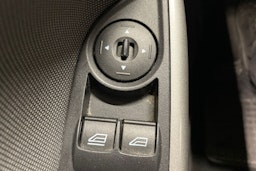 Harmaa Ford FOCUS 2012 kuva 19.