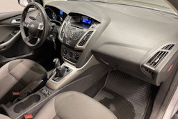 Harmaa Ford FOCUS 2012 kuva 21.