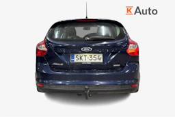 sininen Ford Focus 2012 kuva 3.
