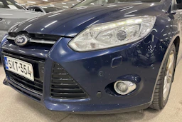 sininen Ford Focus 2012 kuva 14.