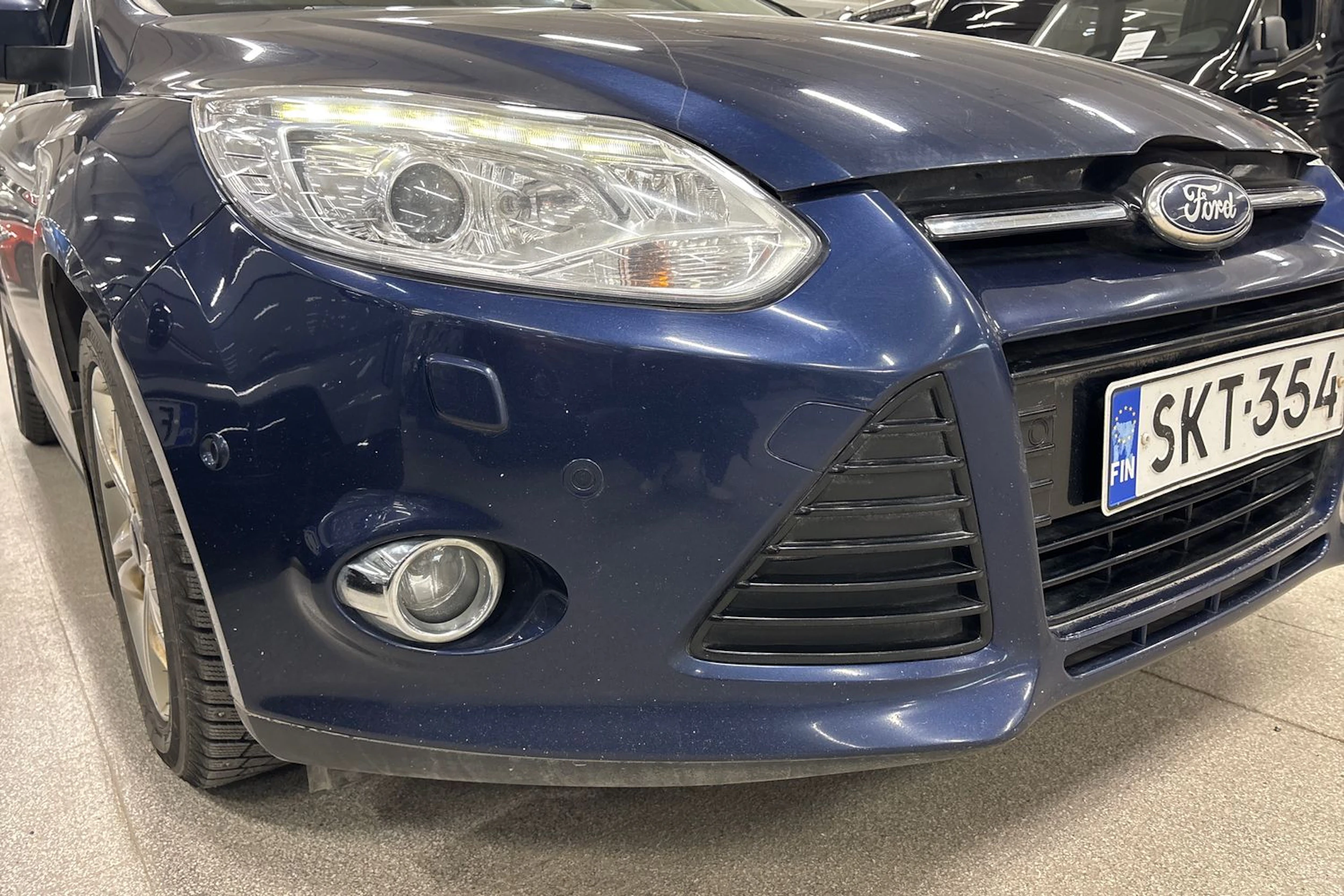 sininen Ford Focus 2012 kuva 15.