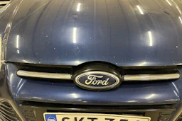 sininen Ford Focus 2012 kuva 16.
