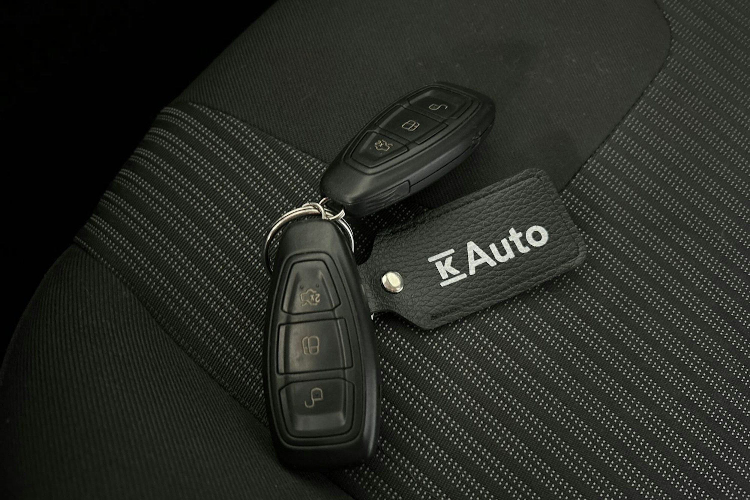 ruskea (beige) Ford Focus 2012 kuva 21.