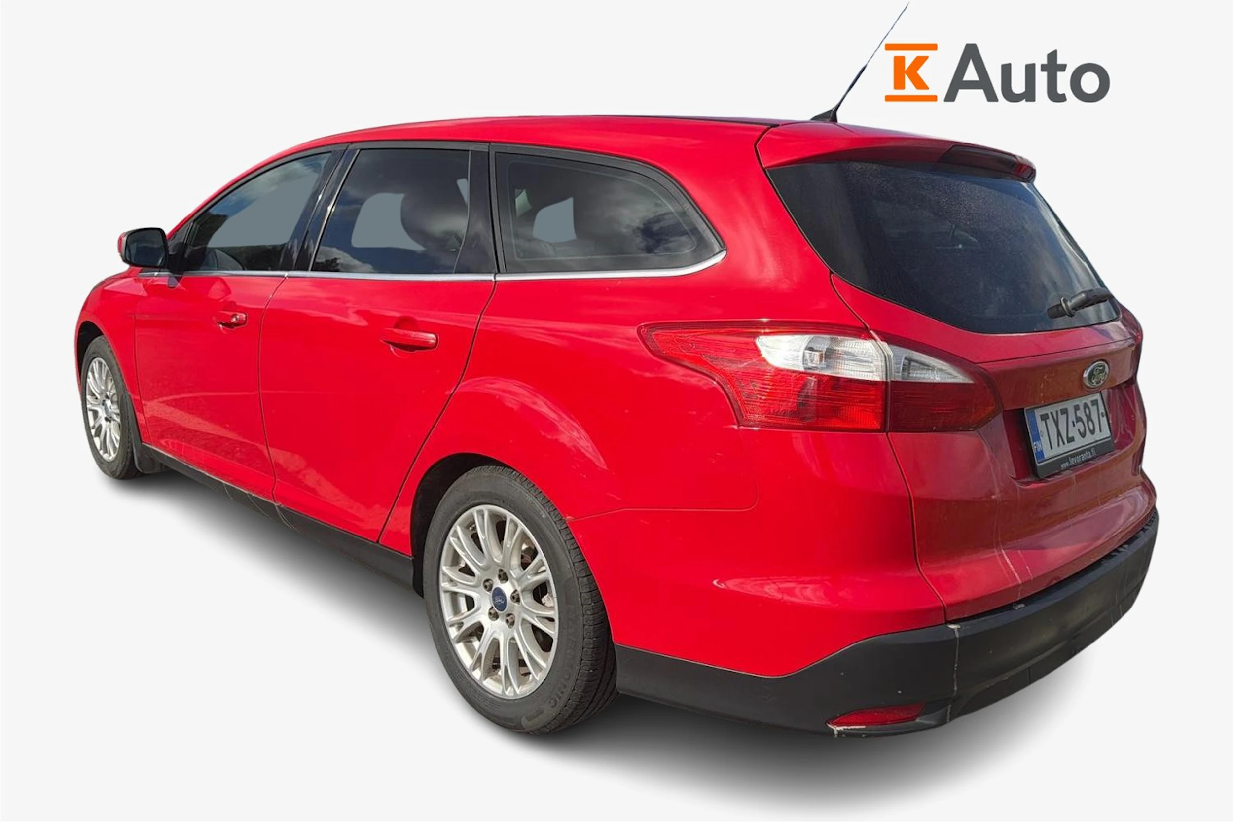 Punainen Ford FOCUS 2012 kuva 2.