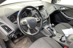 Musta Ford FOCUS 2013 kuva 3.