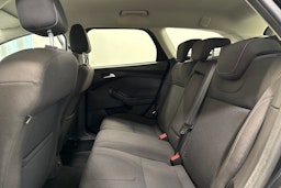 Musta Ford FOCUS 2013 kuva 10.