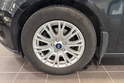 Musta Ford FOCUS 2013 kuva 11.