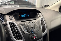 Musta Ford FOCUS 2013 kuva 20.