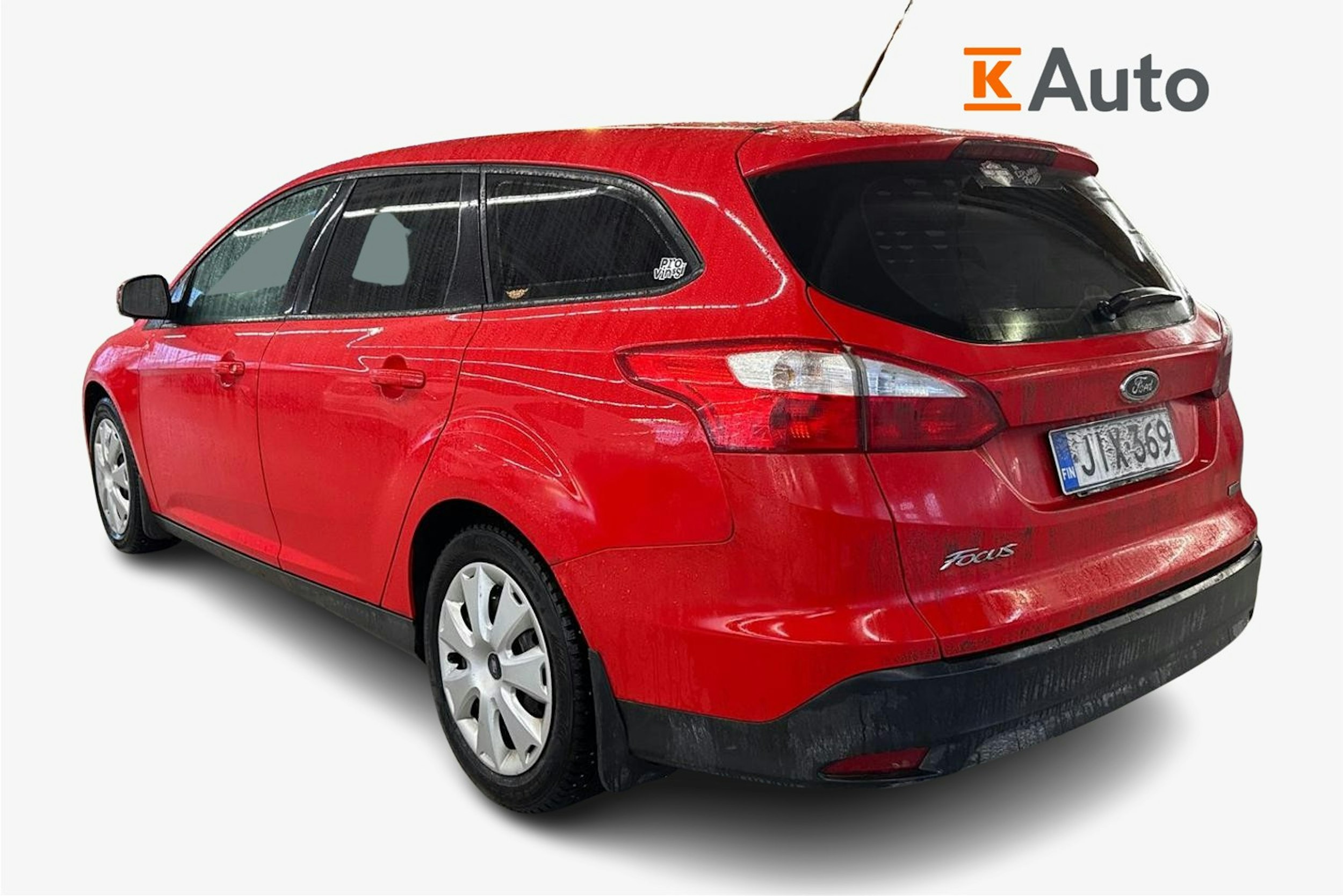 punainen Ford Focus 2013 kuva 2.